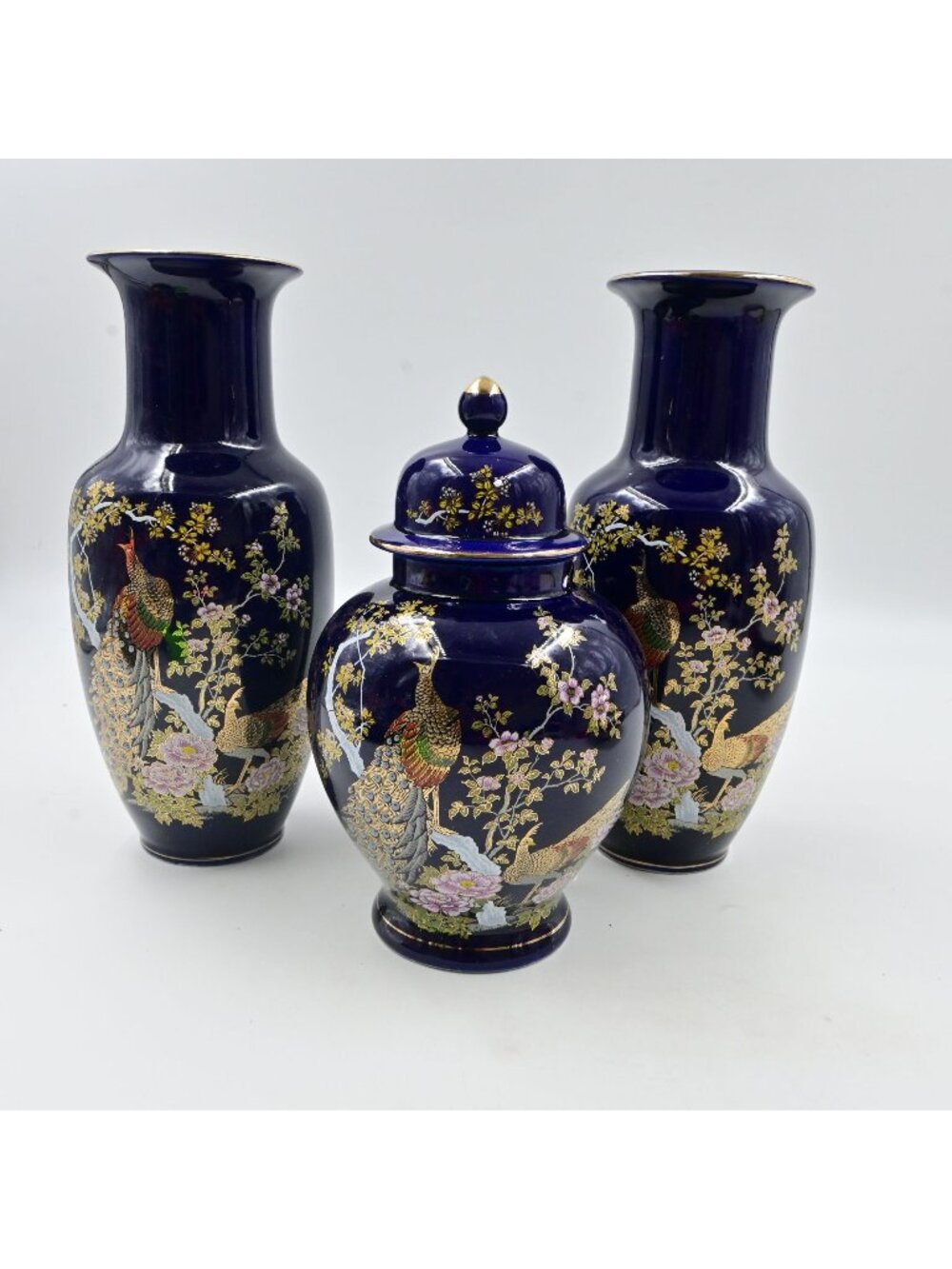 Japanese Set Of Porcelain Peacock Vases And Ginger Jar Vintage Set Of 3